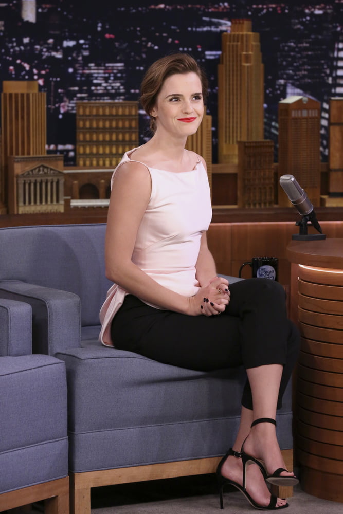 cg2yWIbO Emma Watson 1 56.jpg